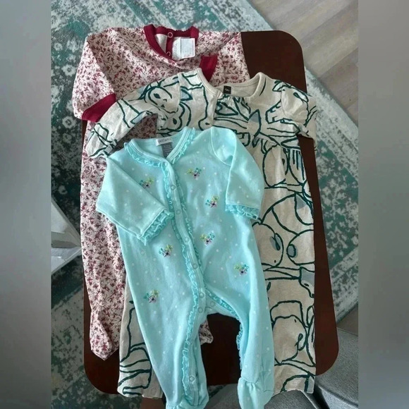 Mixed Baby Girl Footie PJs Bundle Size 3M-9M - Picture 1 of 9